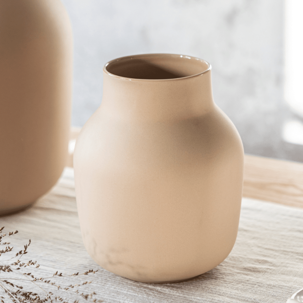 Ombersley Vase sand
